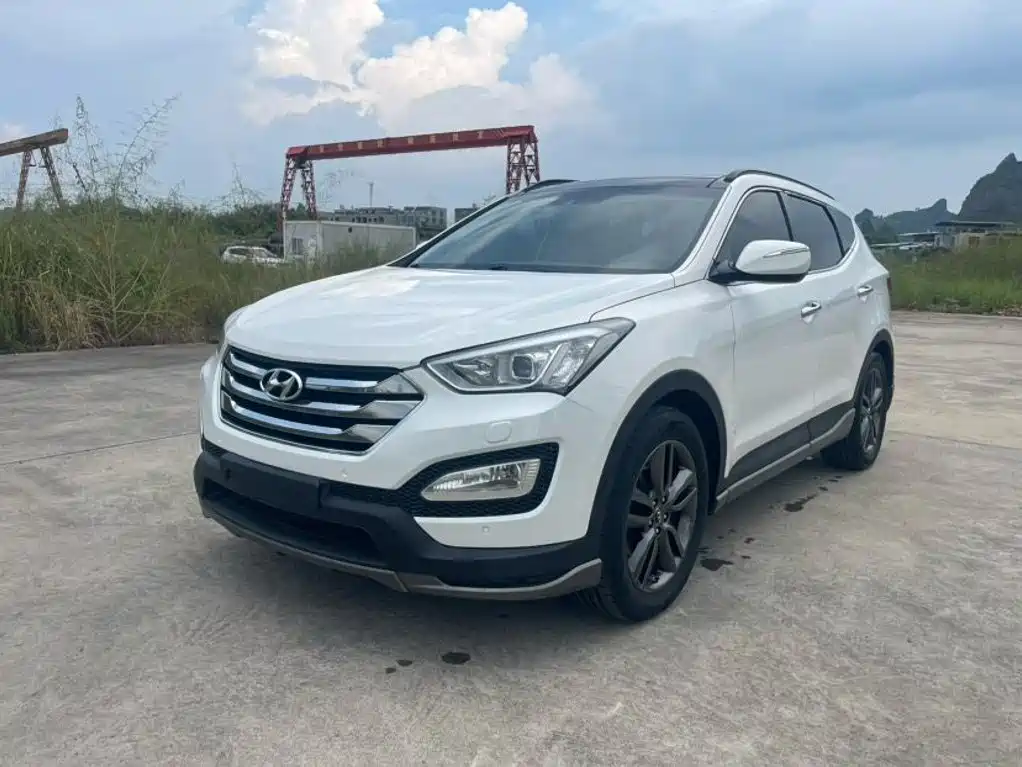 Hyundai Santa Fe (Import) — миниатюра 2