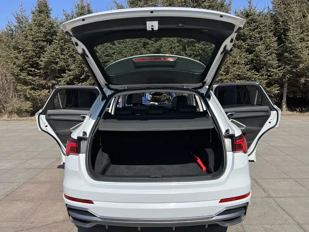 Audi Q3 2022 35 TFSI