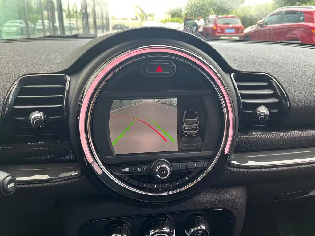 MINI Mini Clubman — миниатюра 11