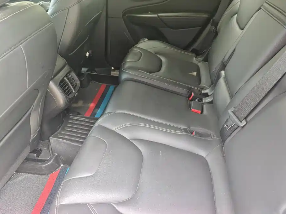 Jeep Cherokee — миниатюра 11
