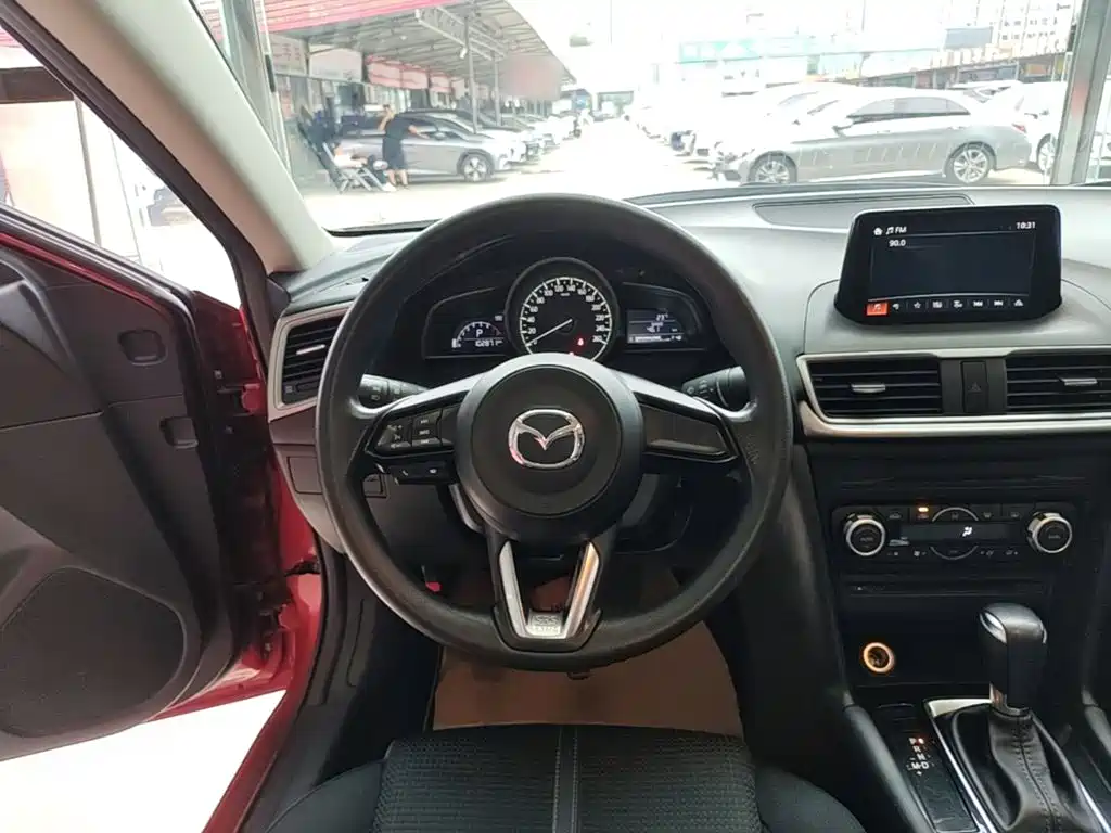 Mazda 3 Axela — миниатюра 11