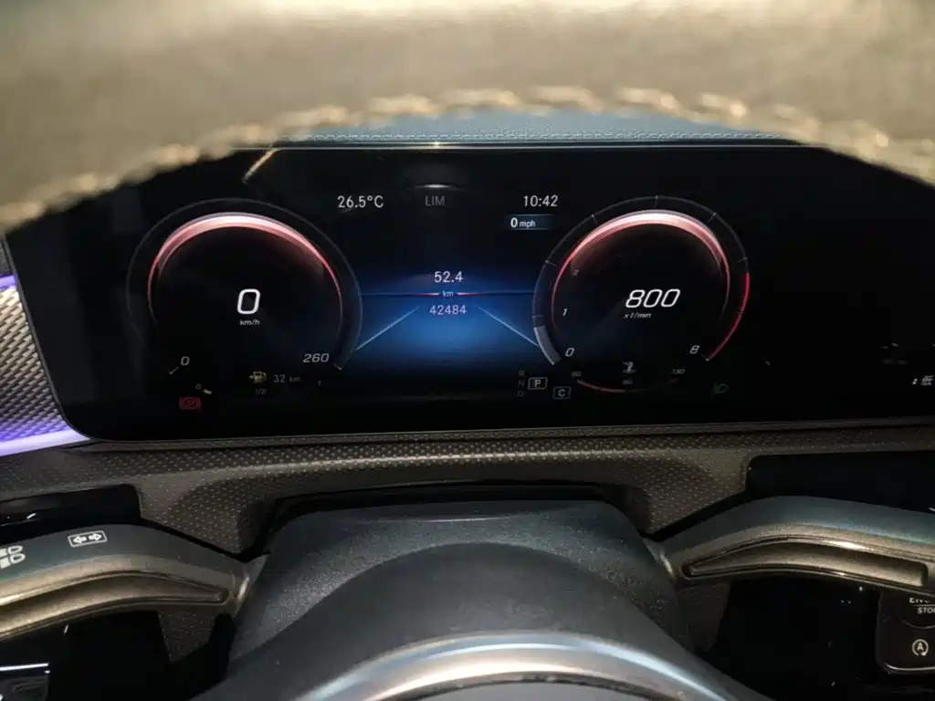 Mercedes-Benz A-Class — миниатюра 8