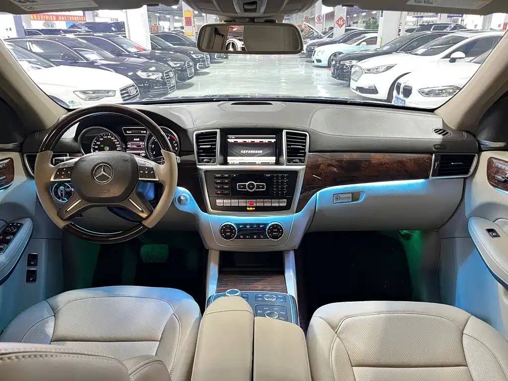 Mercedes-Benz GL 2013 GL 550 4MATIC