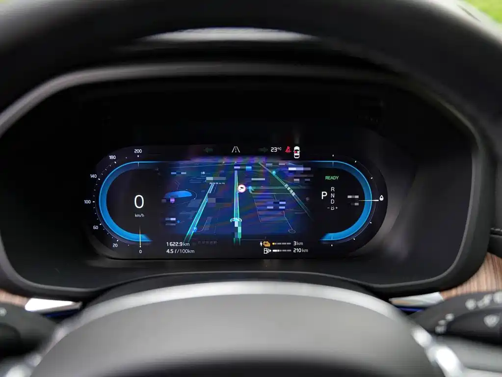 Volvo XC60 PHEV — миниатюра 12
