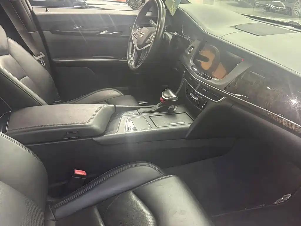 Cadillac CT6 — миниатюра 3