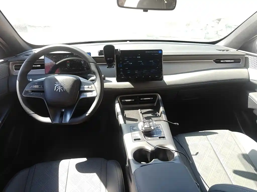 BYD Qin PLUS — миниатюра 10
