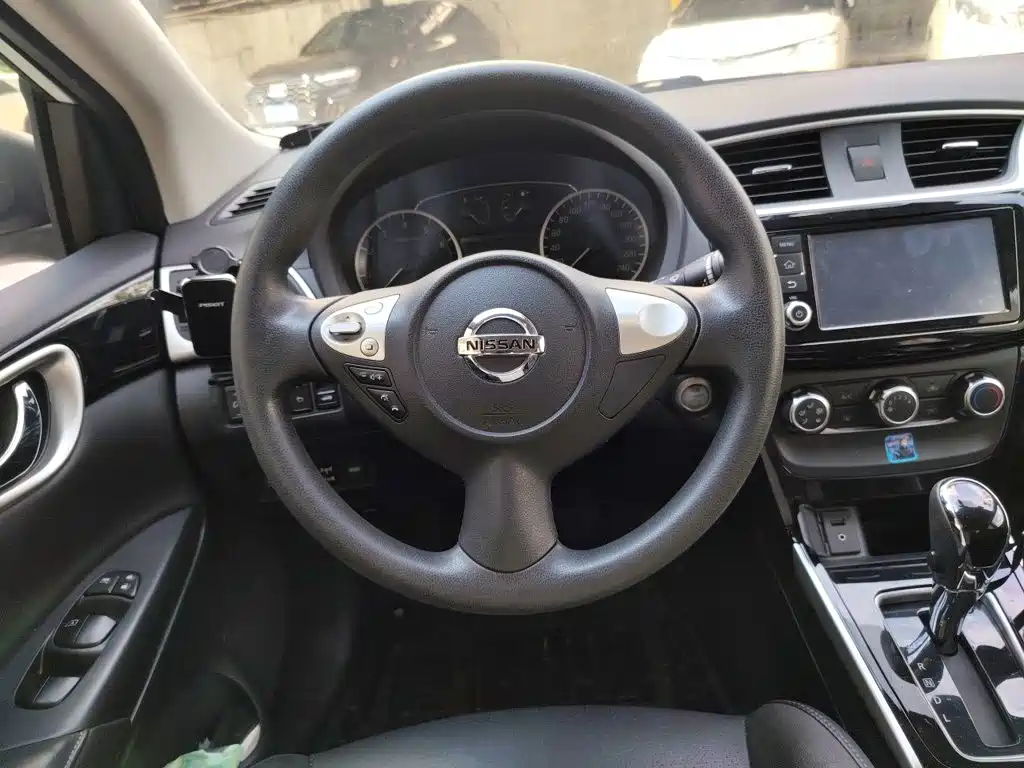 Nissan Sylphy — миниатюра 6