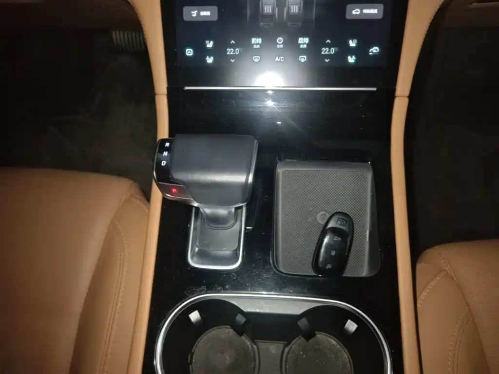 Li Auto Li ONE — миниатюра 14