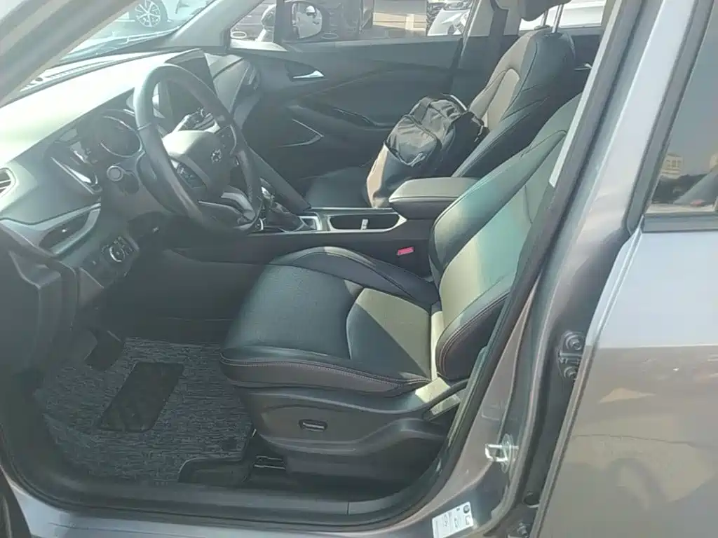 Chevrolet Volando — миниатюра 15