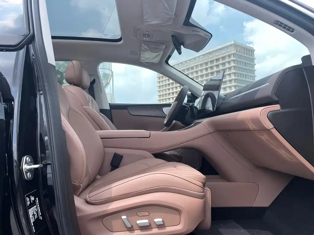 Leapmotor Leapmotor C11 — миниатюра 12
