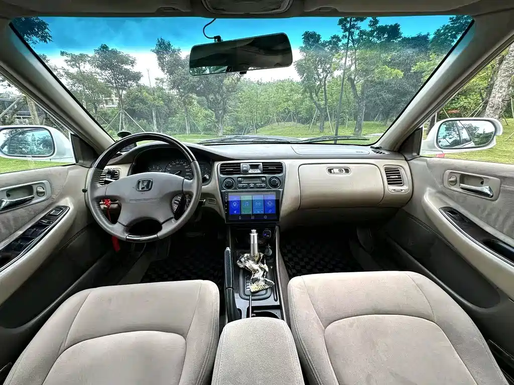 Honda Accord — миниатюра 5