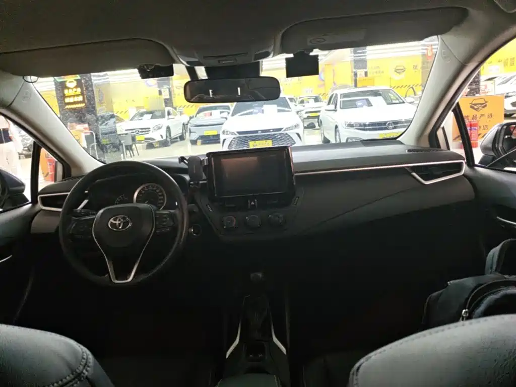 Toyota Corolla — миниатюра 10