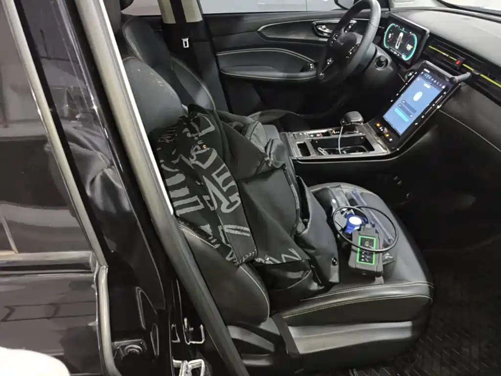 Roewe RX5 — миниатюра 25