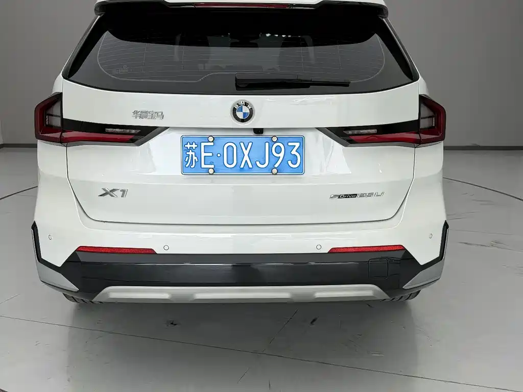 BMW X1 — миниатюра 5