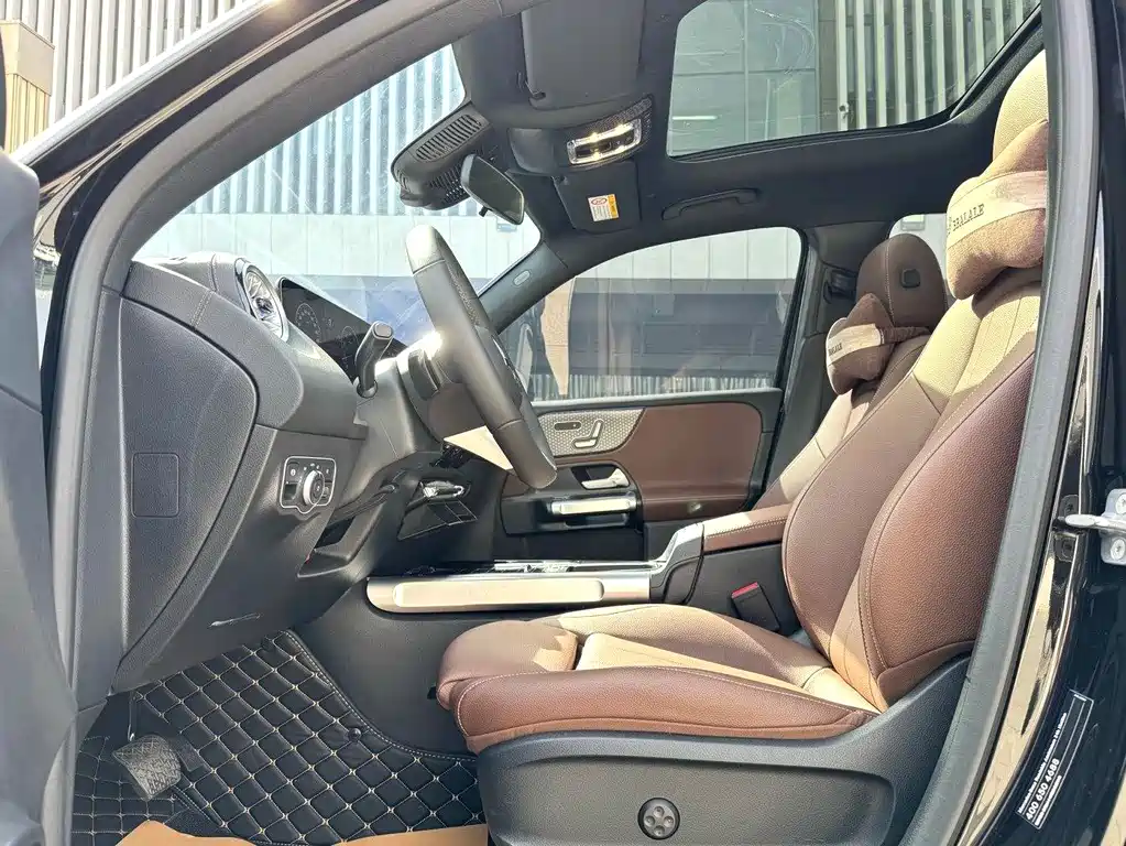 Mercedes-Benz GLB — миниатюра 3