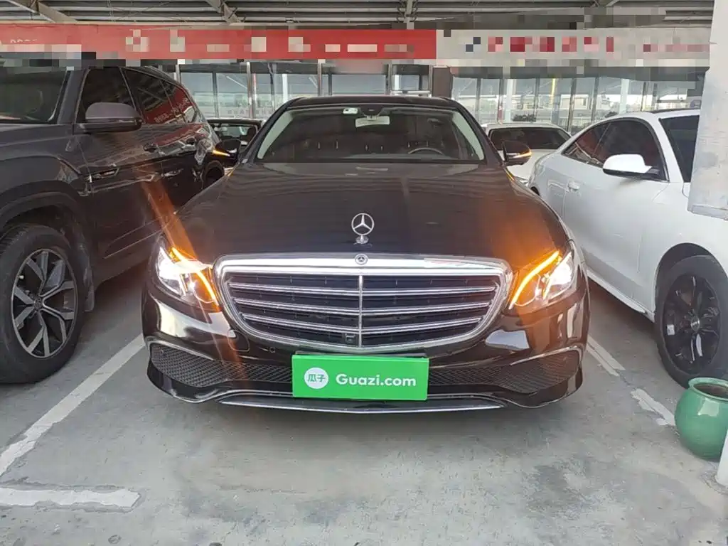 Mercedes-Benz E-Class — миниатюра 3