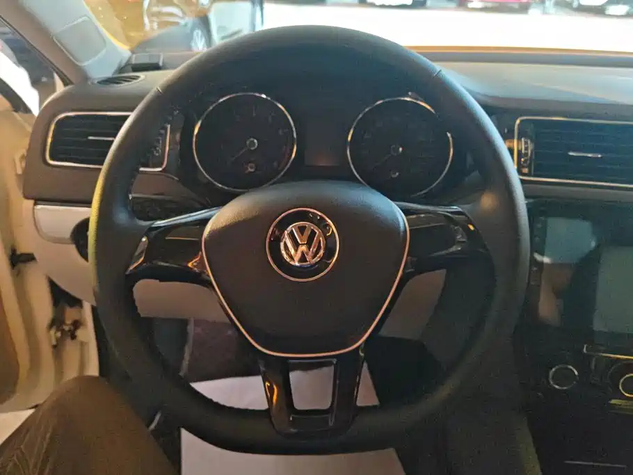 Volkswagen Sagitar — миниатюра 15