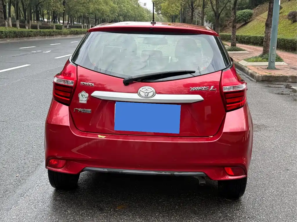 TOYOTA YARIS L ZHIXUAN