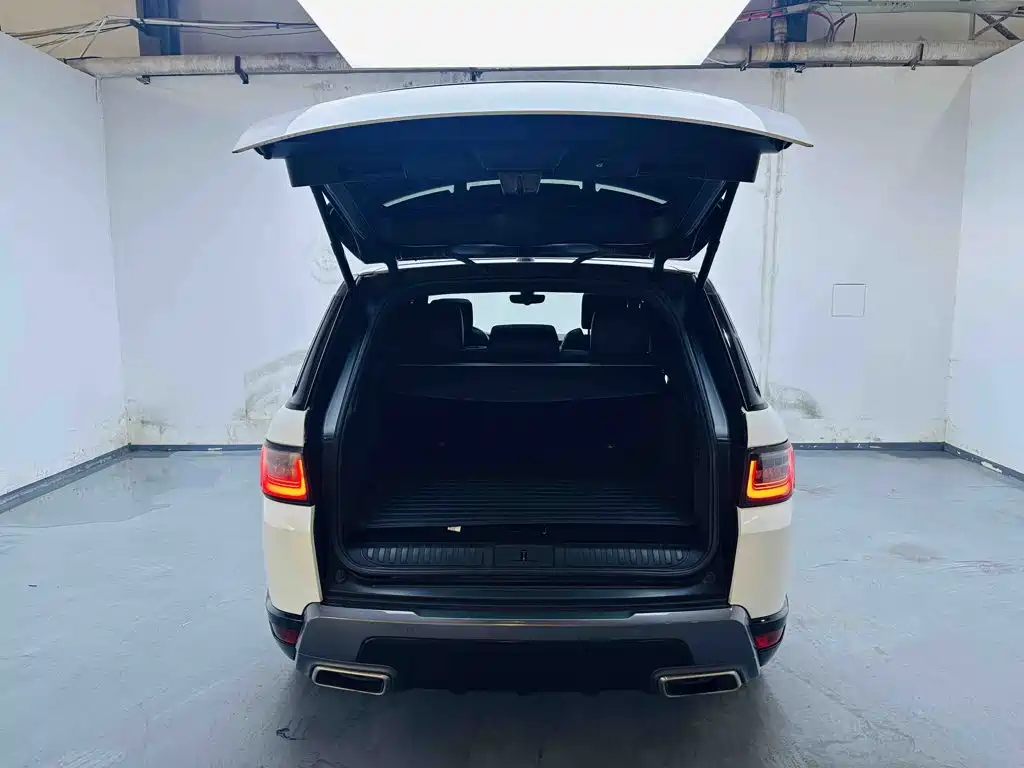 Land Rover Sport PHEV — миниатюра 19