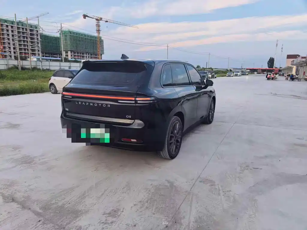 Leapmotor Leapmotor C10 — миниатюра 4