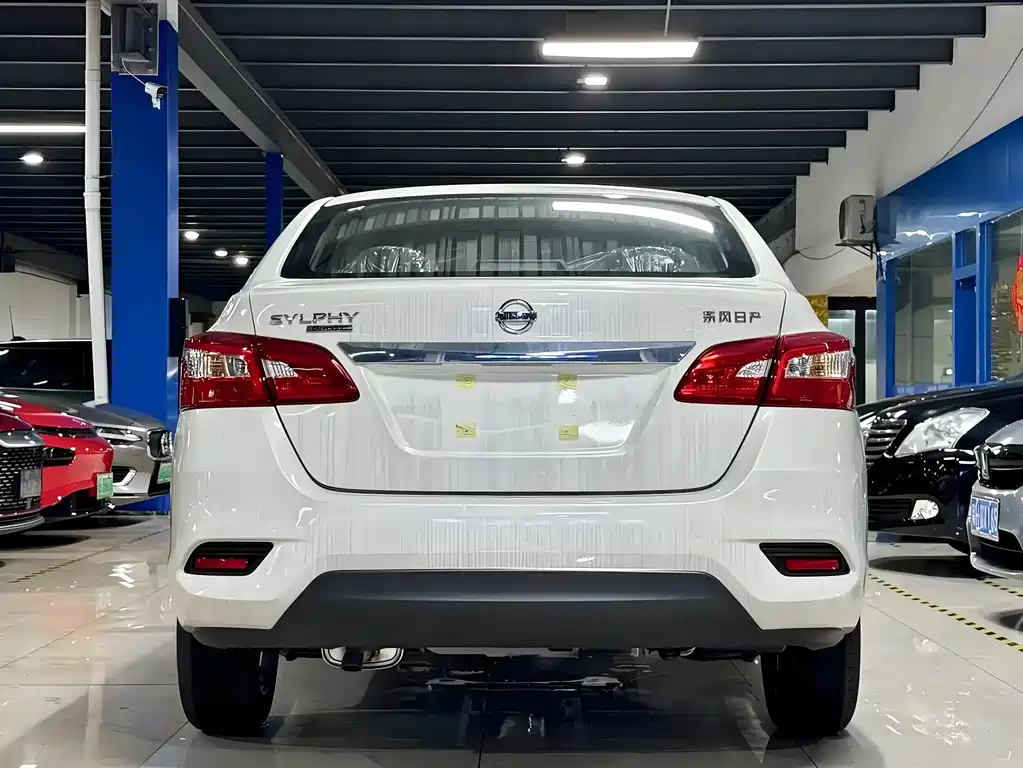 Nissan Sylphy — миниатюра 5