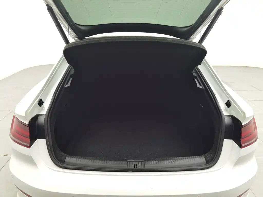 Volkswagen CC — миниатюра 16
