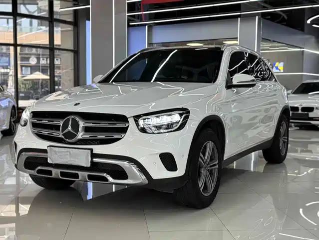 MERCEDES BENZ GLC 2021