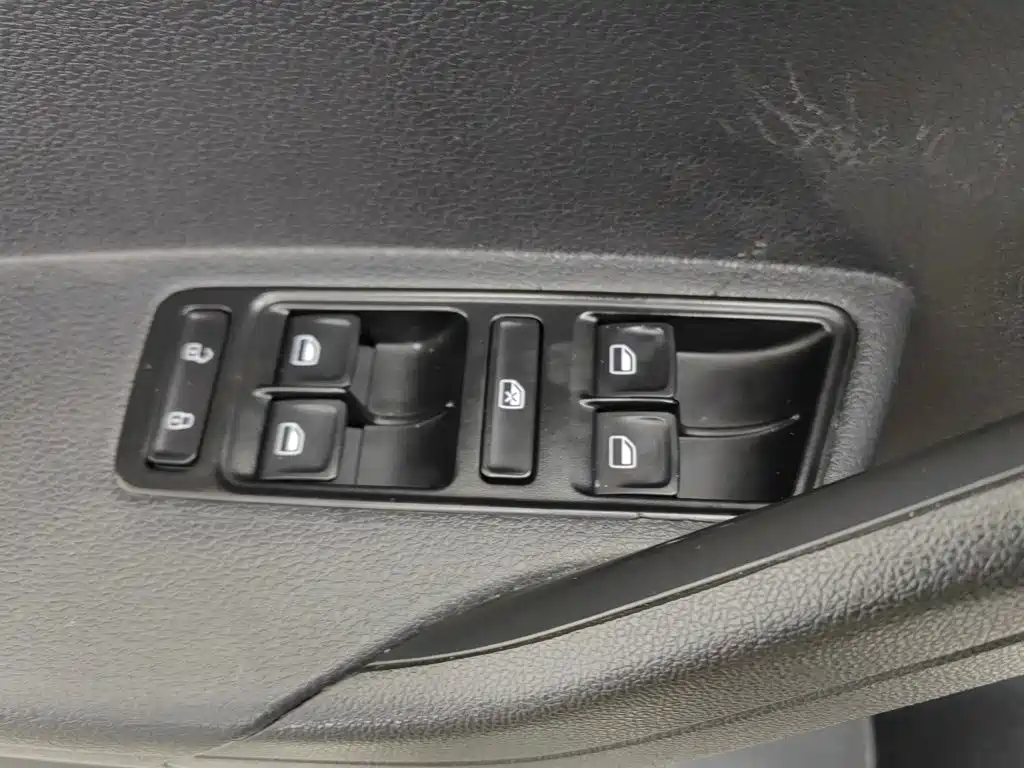 Volkswagen Jetta — миниатюра 9