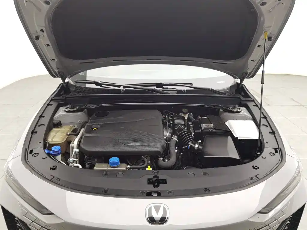 Changan UNI-V — миниатюра 6