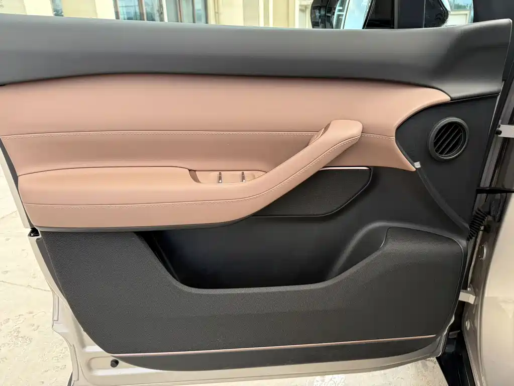NIO ES6 — миниатюра 4