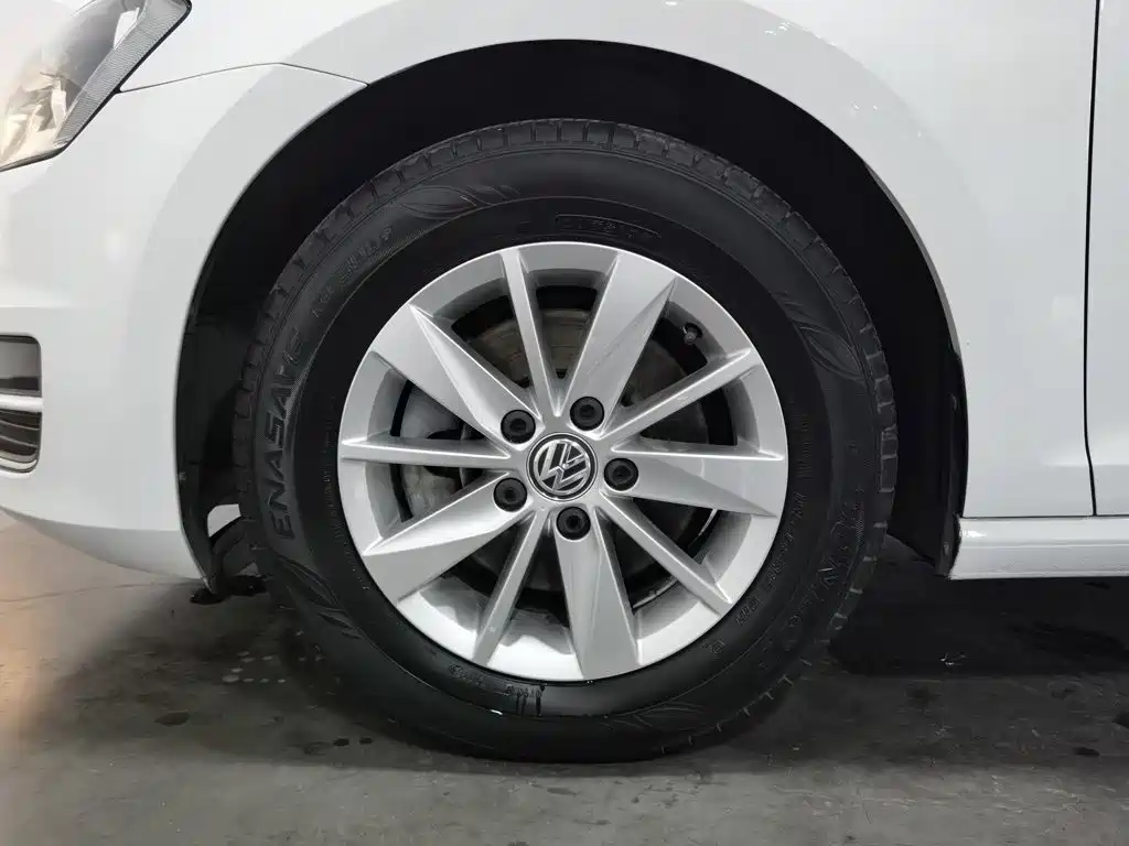 Volkswagen Golf — миниатюра 17