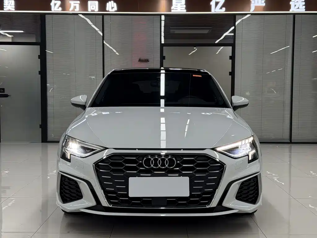Audi A3 2023 Sportback 35 TFSI Fashion Sport