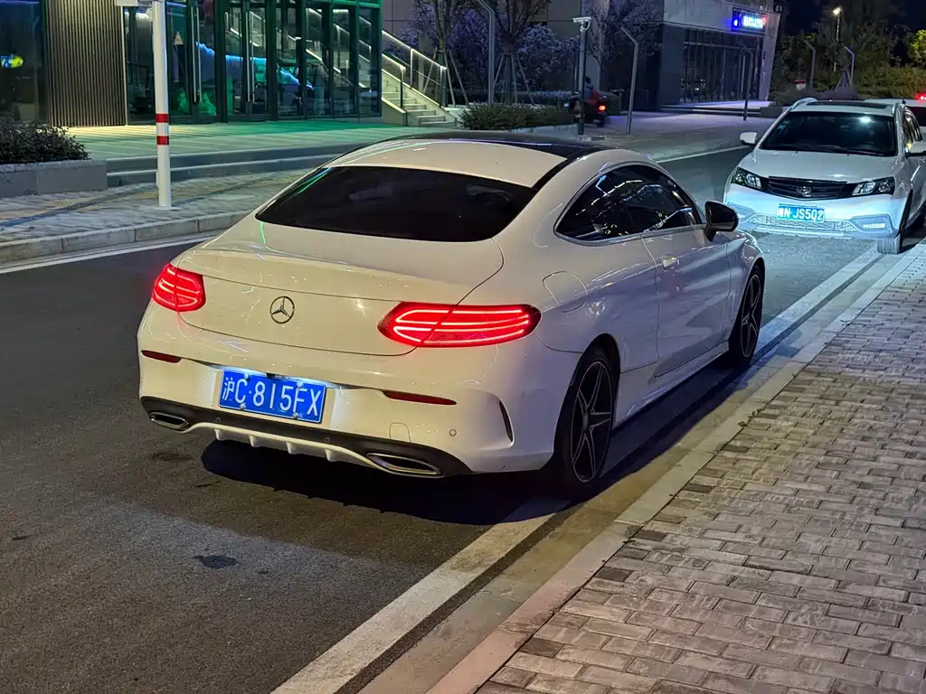 Mercedes-Benz C-Class (Import) — миниатюра 4