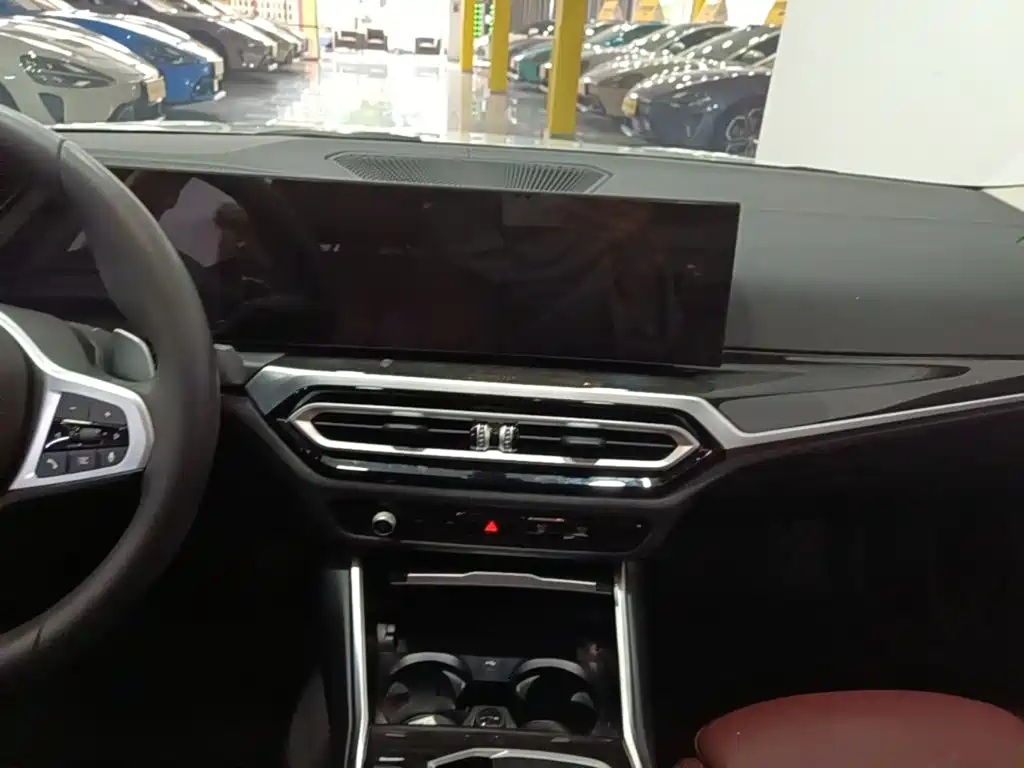 BMW 3 Series — миниатюра 13