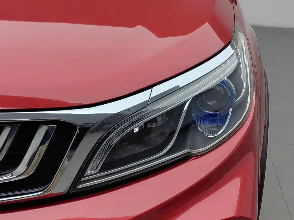 Geely Vision X3 — миниатюра 7