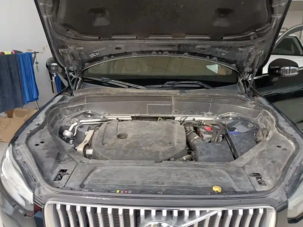 Volvo XC90 — миниатюра 20