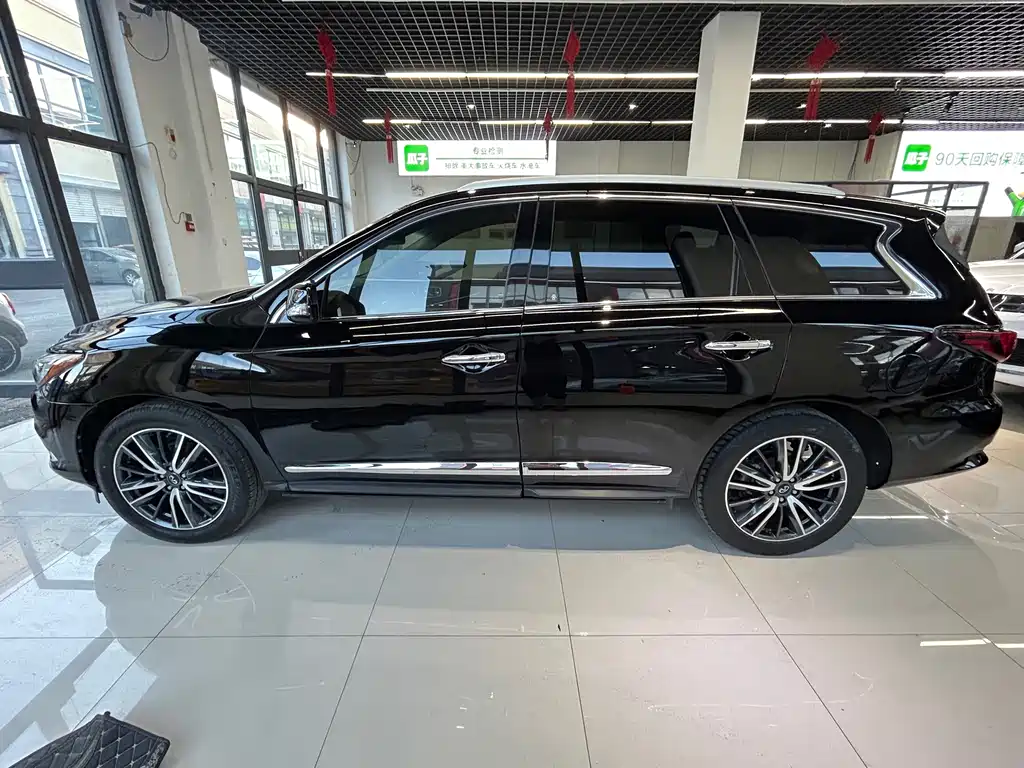 Infiniti QX60 (Import) — миниатюра 4