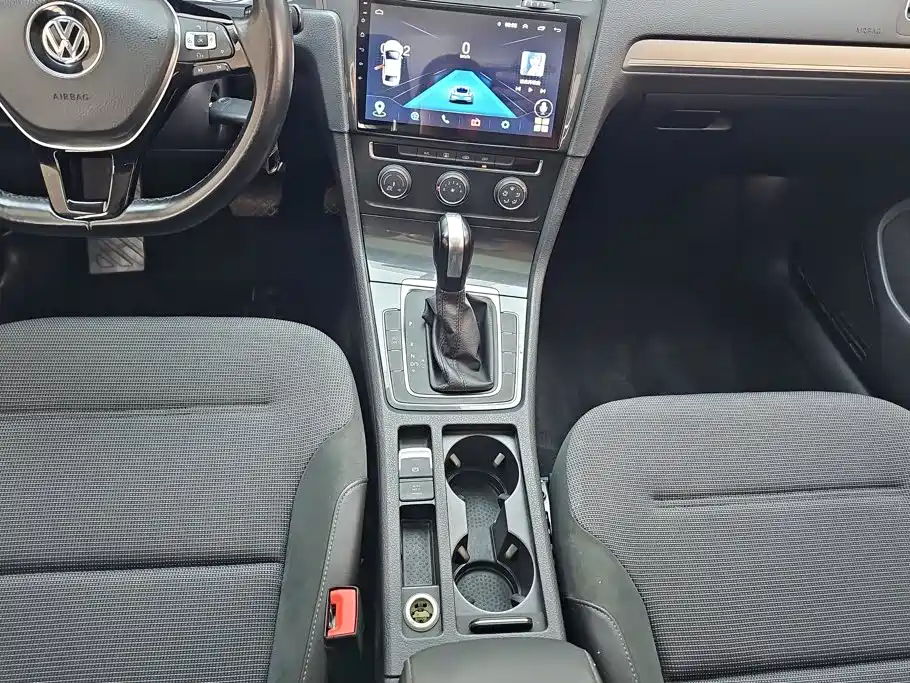 Volkswagen Golf — миниатюра 16