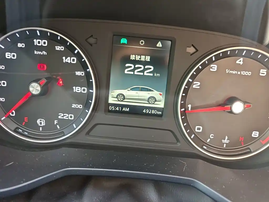 Roewe i5 — миниатюра 12