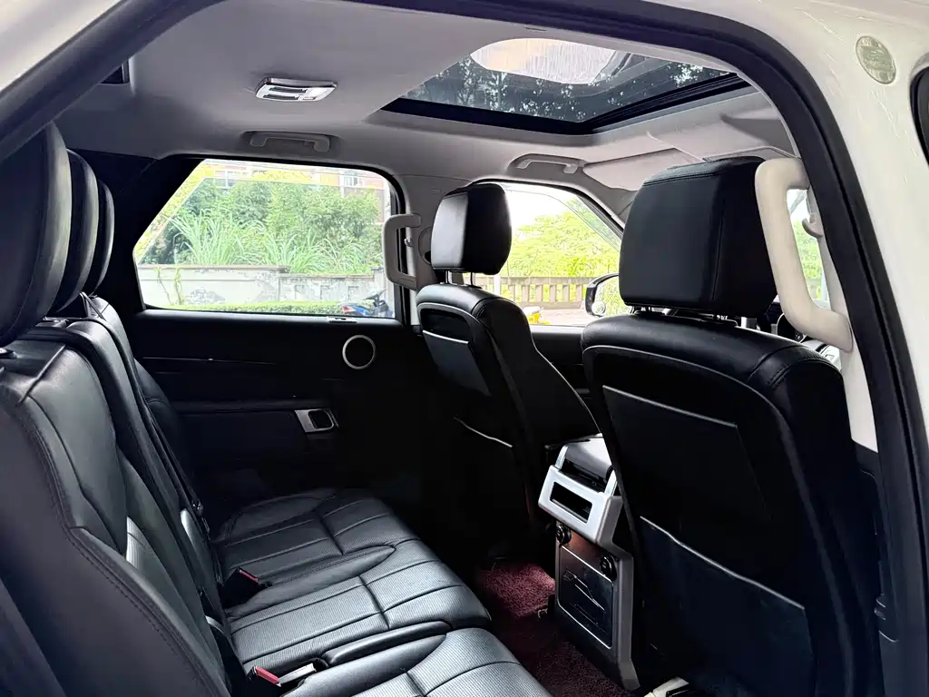Land Rover Discovery — миниатюра 9