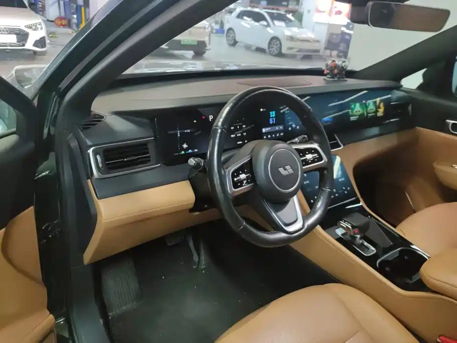 Li Auto Li ONE — миниатюра 12