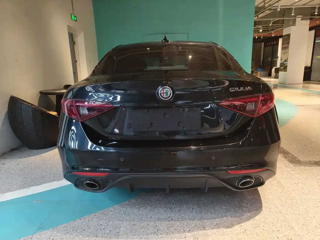 Alfa Romeo Giulia — миниатюра 14