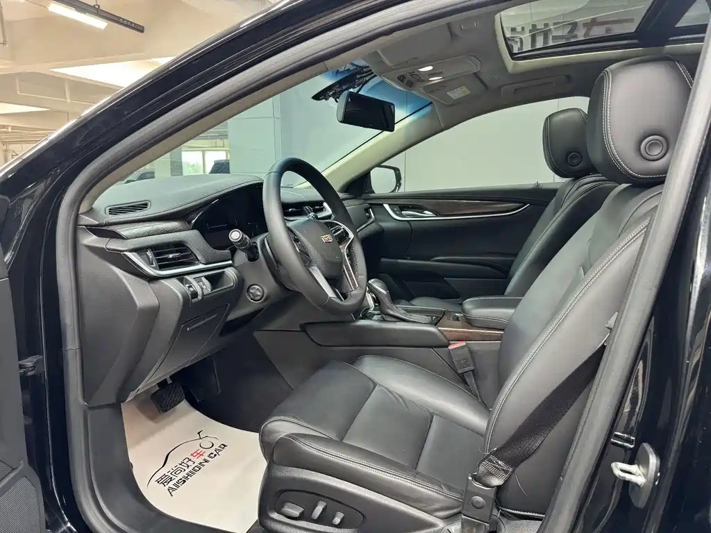 Cadillac XTS — миниатюра 8