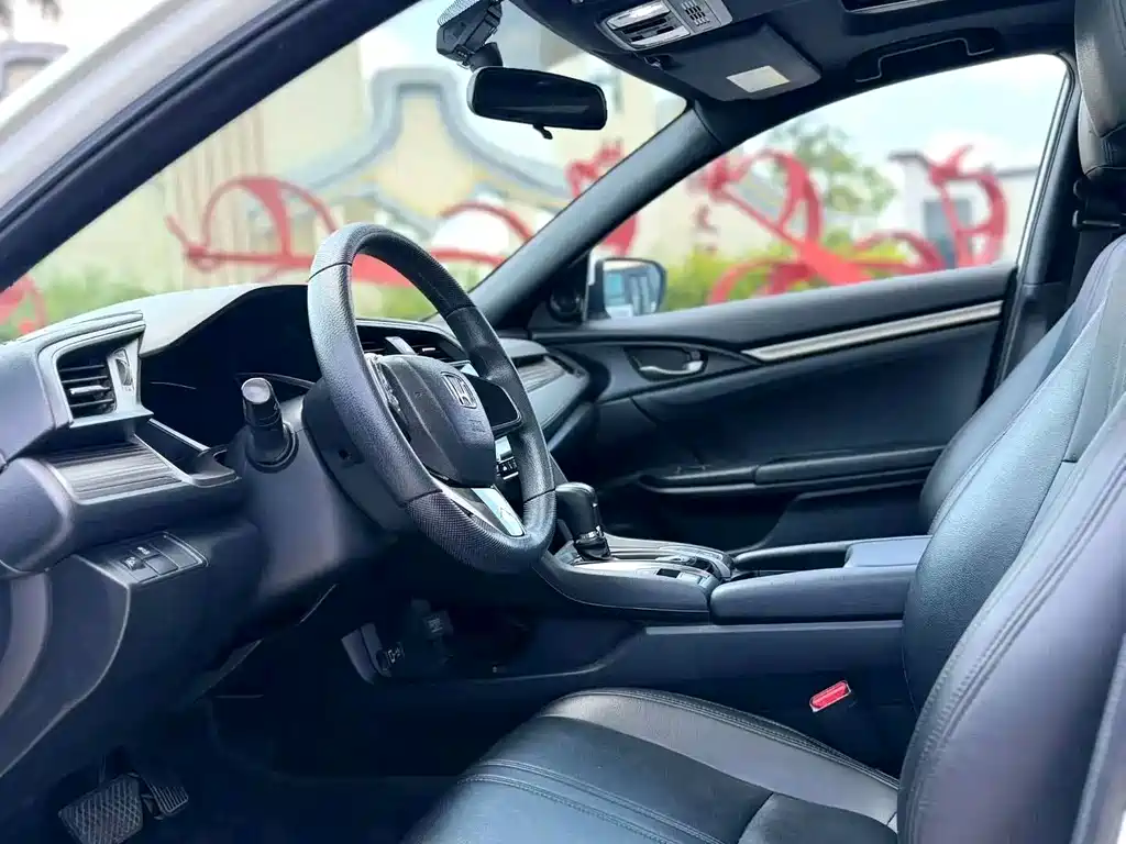 Honda Civic — миниатюра 4