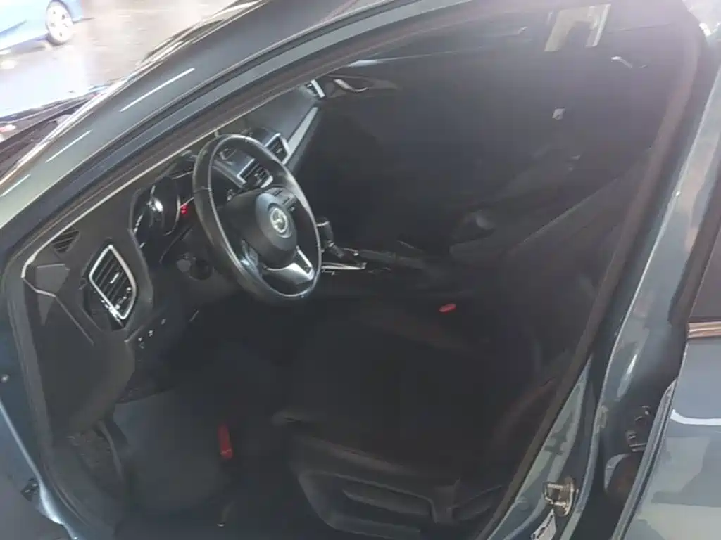 Mazda 3 Axela — миниатюра 15