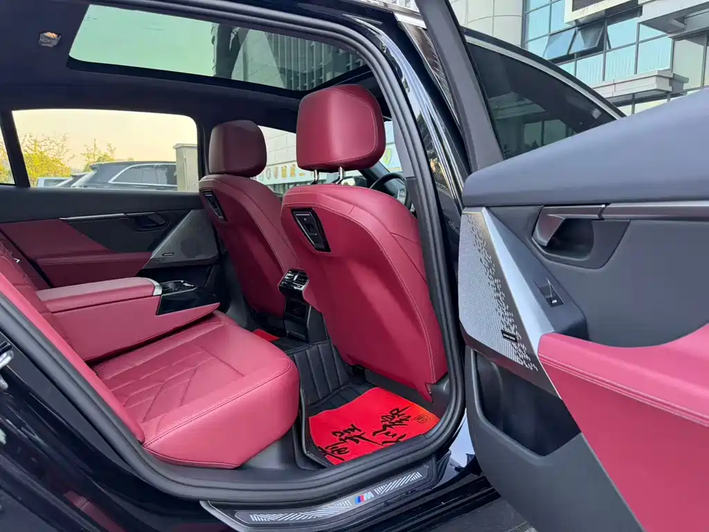 BMW 5 Series — миниатюра 8