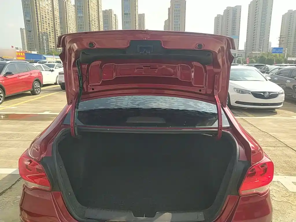 Chevrolet Cavalier — миниатюра 19