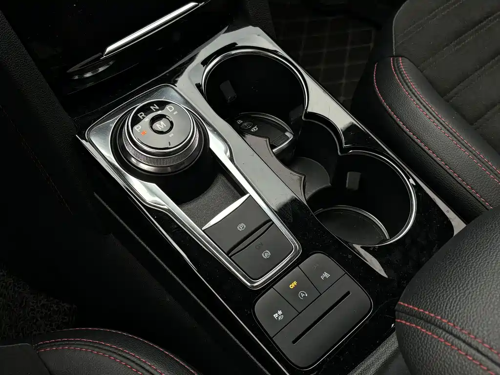 Ford Escape — миниатюра 15