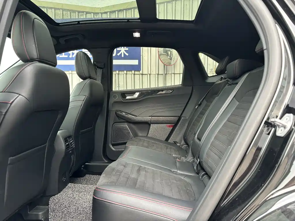 Ford Escape — миниатюра 19