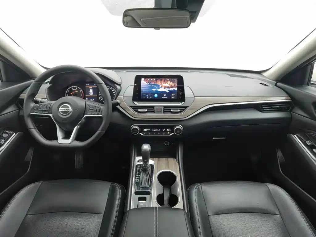 Nissan Teana — миниатюра 5